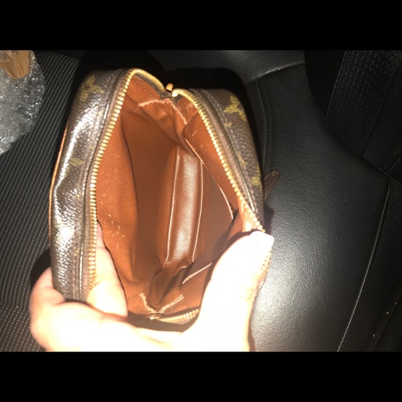 ❌SOLD❌ Amazone Crossbody LV - Picture 6 of 8